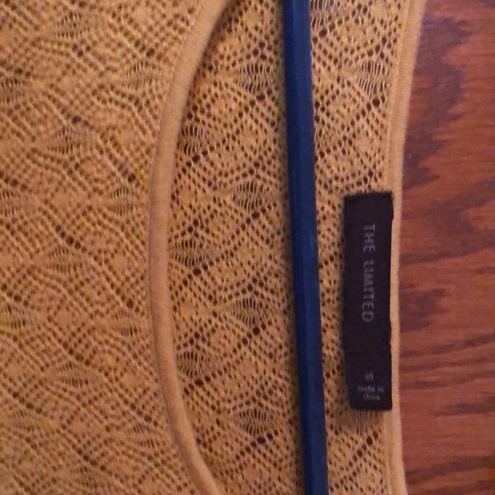 Top - Picture 2 of 2